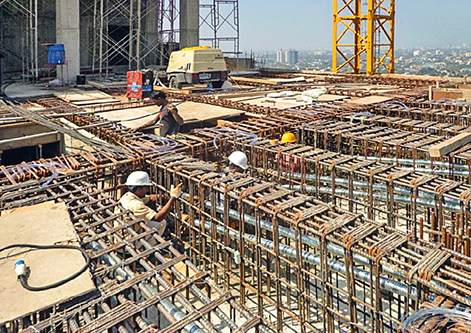 Despite the congested reinforcement with only small interstices, the post-tensioning systems could be installed successfully. Despite the congested reinforcement with only small interstices, the post-tensioning systems could be installed successfully.