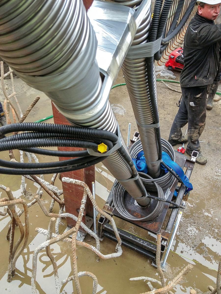 In all of the other, smaller foundation blocks 18 mm to 47 mm Ø bar post-tensioning systems were installed and stressed. In all of the other, smaller foundation blocks 18 mm to 47 mm Ø bar post-tensioning systems were installed and stressed.