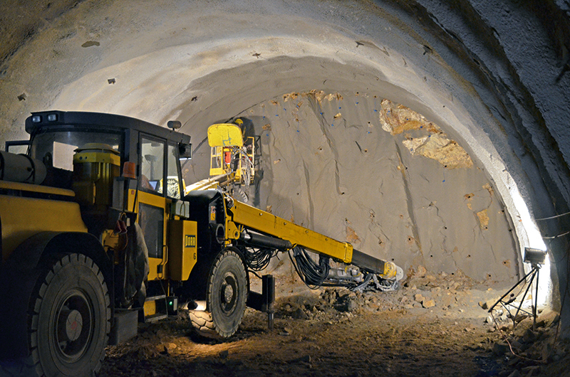 Tunnelvortrieb in Neuer Österreichischer Tunnelbaumethode (NÖT) 