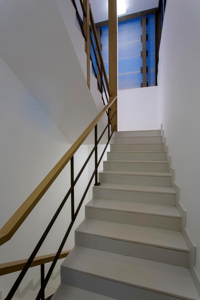 Die Idee, Natur in Form von Licht und Schattenspielen durch das Treppenhaus hindurchfließen zu lassen, war Basis des Entwurfs. 