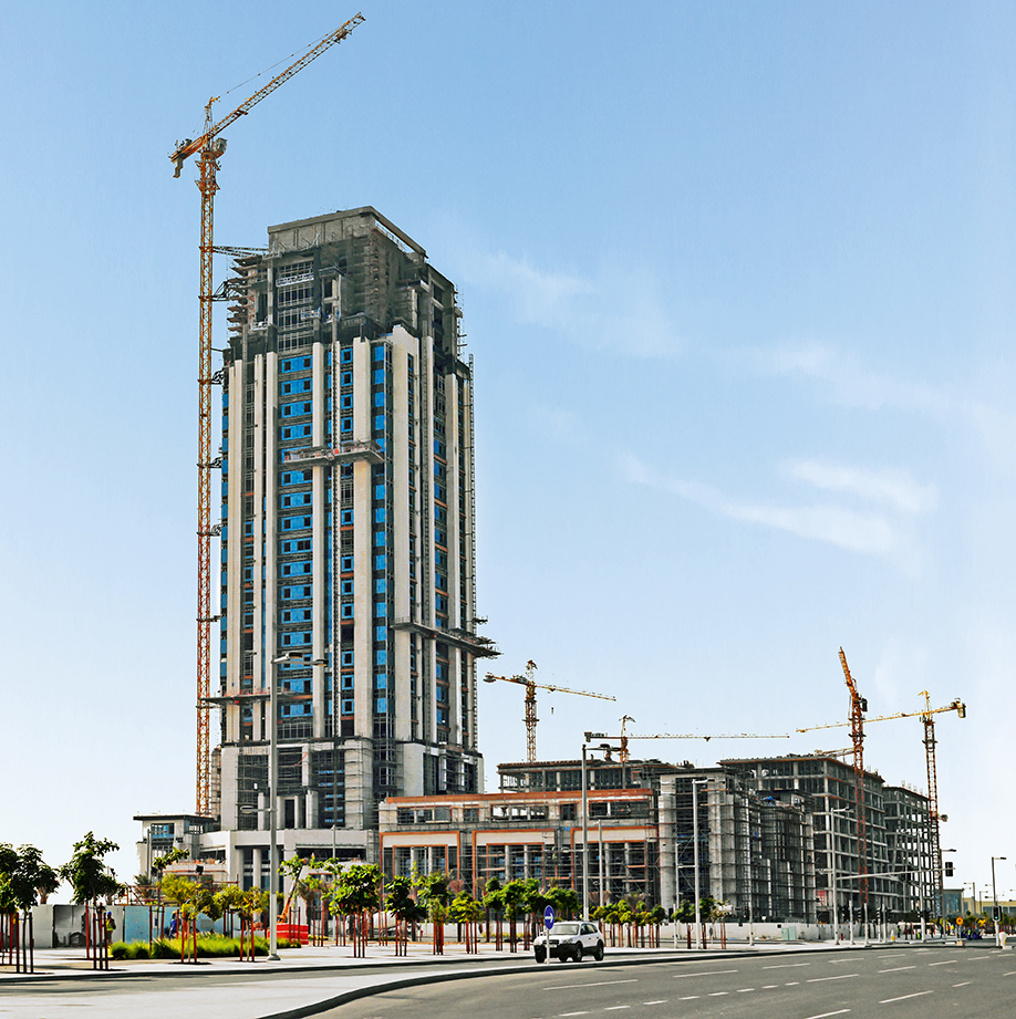 The Marina COM-05 Tower is being built in the marina of Lusail in Qatar. 