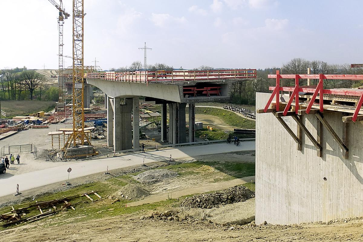 Talbrücke Lappach während der Bauphase 