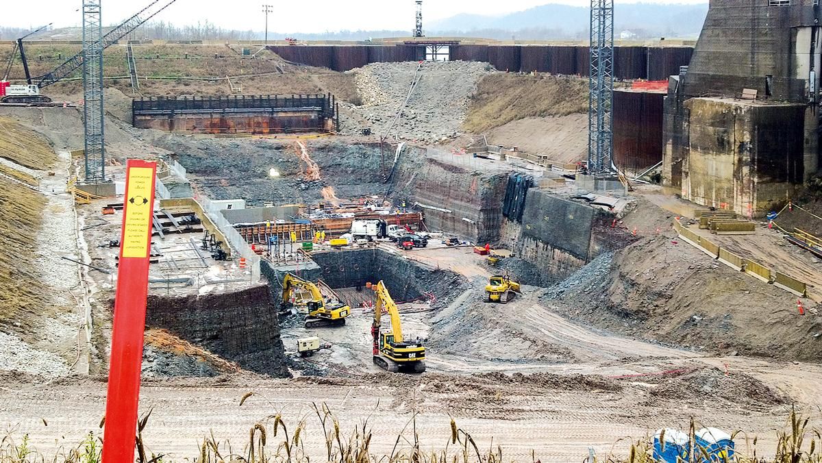 For the construction of the hydroelectric powerhouse, an approx. 30.5 m deep rock excavation had to be built. For the construction of the hydroelectric powerhouse, an approx. 30.5 m deep rock excavation had to be built.