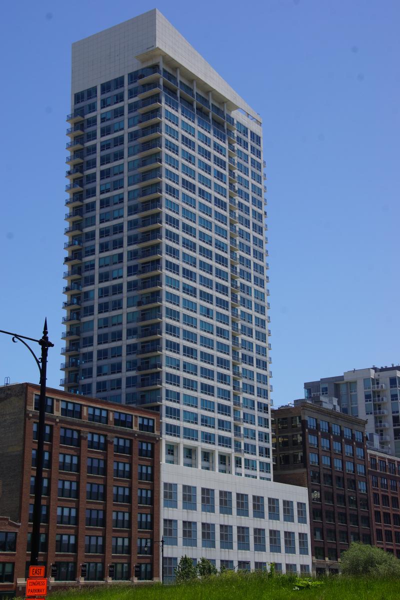 Wells Street Tower 