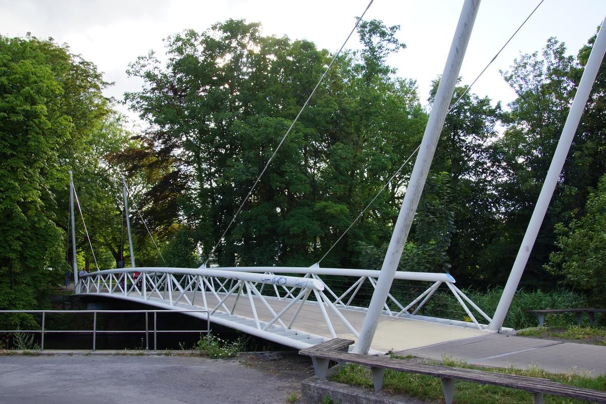 Geh- und Radwegbrücke über die Franse Vaart 