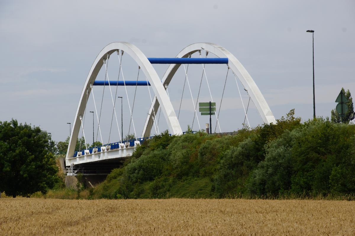 Meurchin Bridge (D 165) 