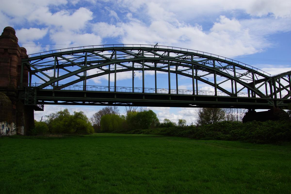 Eisenbahnbrücke Hochheim 