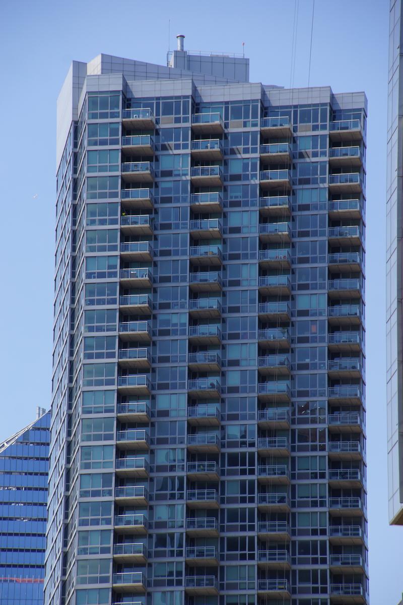 505 West 37th Street East Tower 