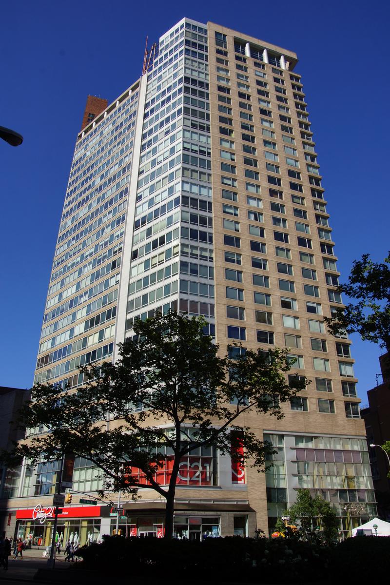 One Lincoln Square Condominiums 