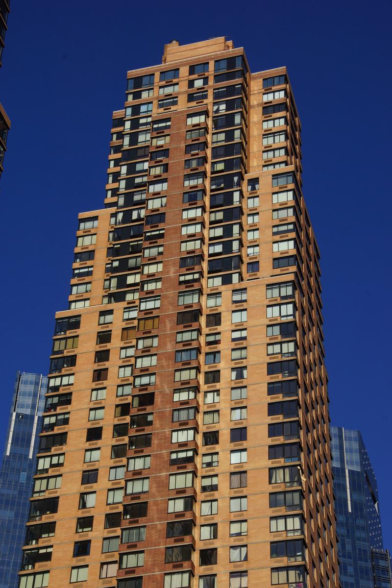 One Columbus Place Tower I 