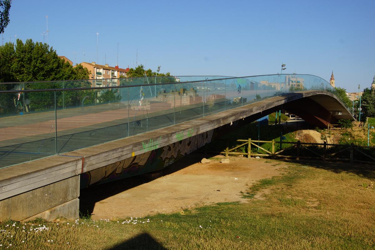 Geh- und Radwegbrücke über den rio Huerva 