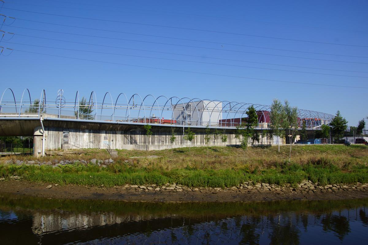 Urbinaga Metro Viaduct (South) 