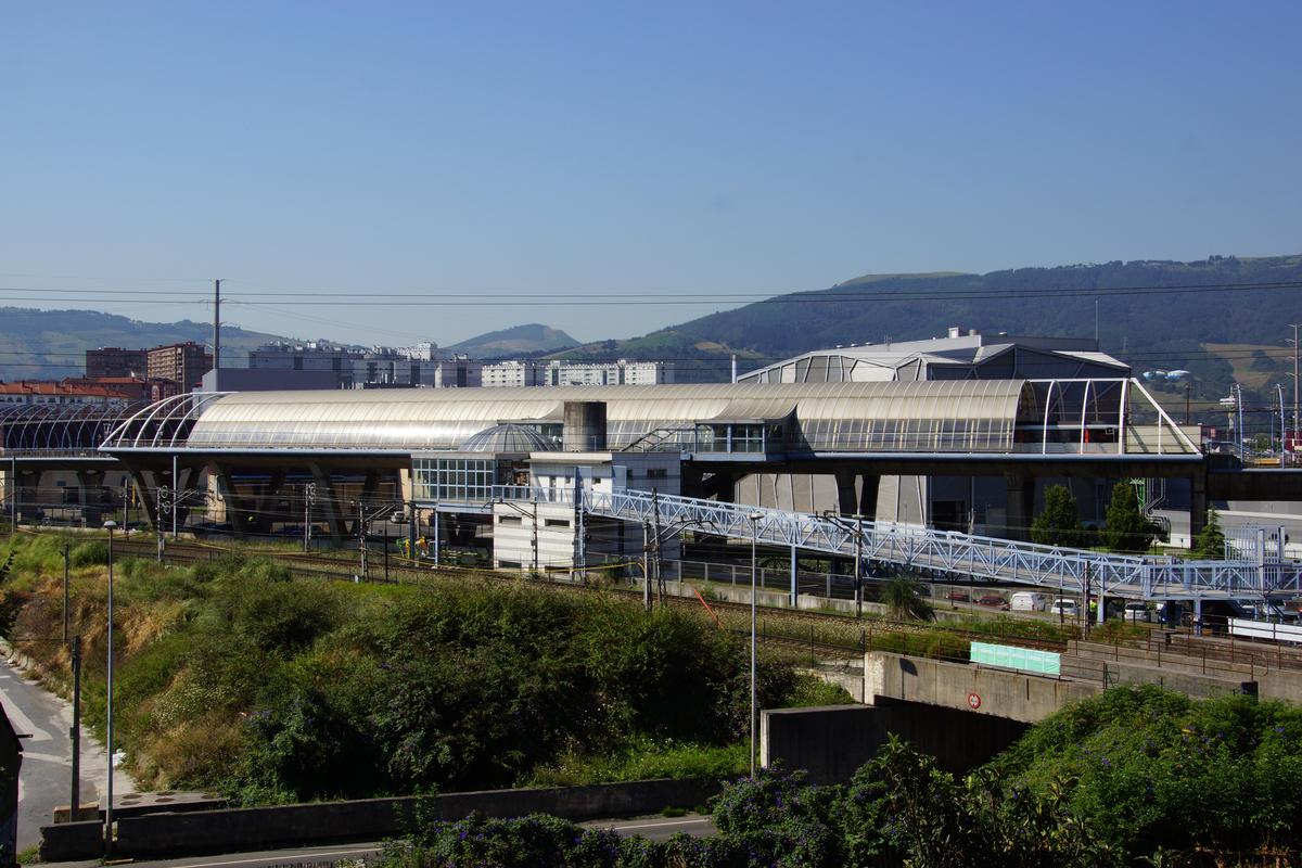 Urbinaga Metro Station 
