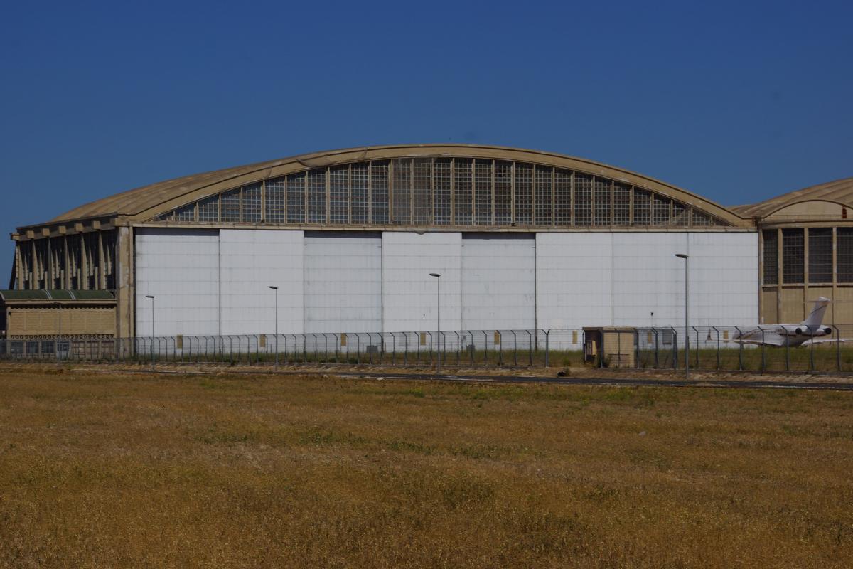 Flugzeughalle in Marignane 