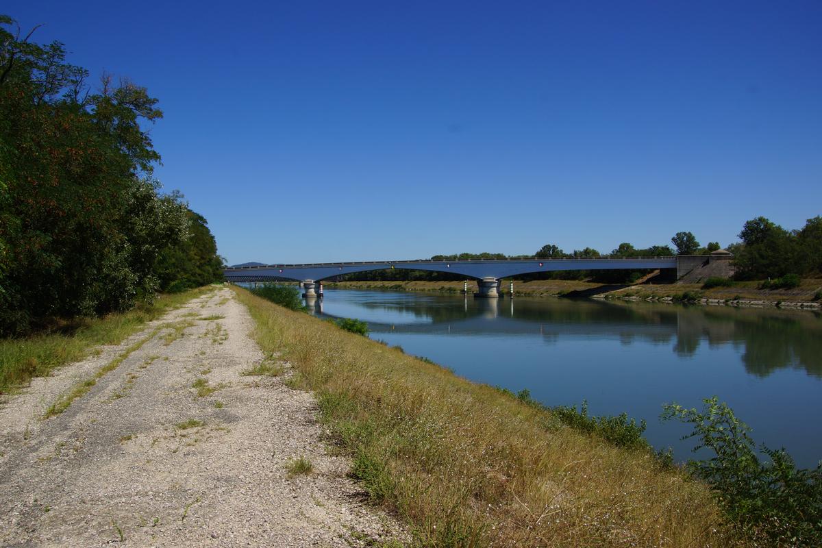 Brücke über den Donzère-Mondragon-Kanal 
