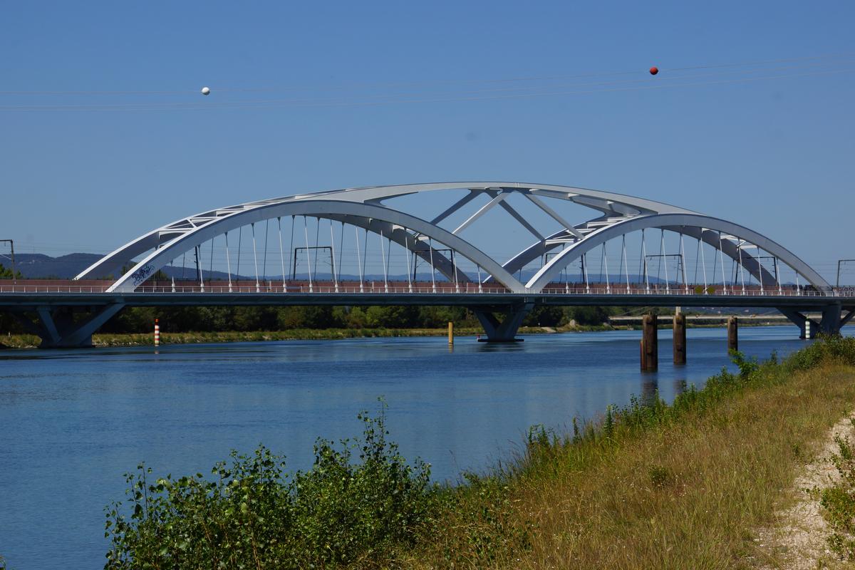 Garde-Adhémar Viaduct 