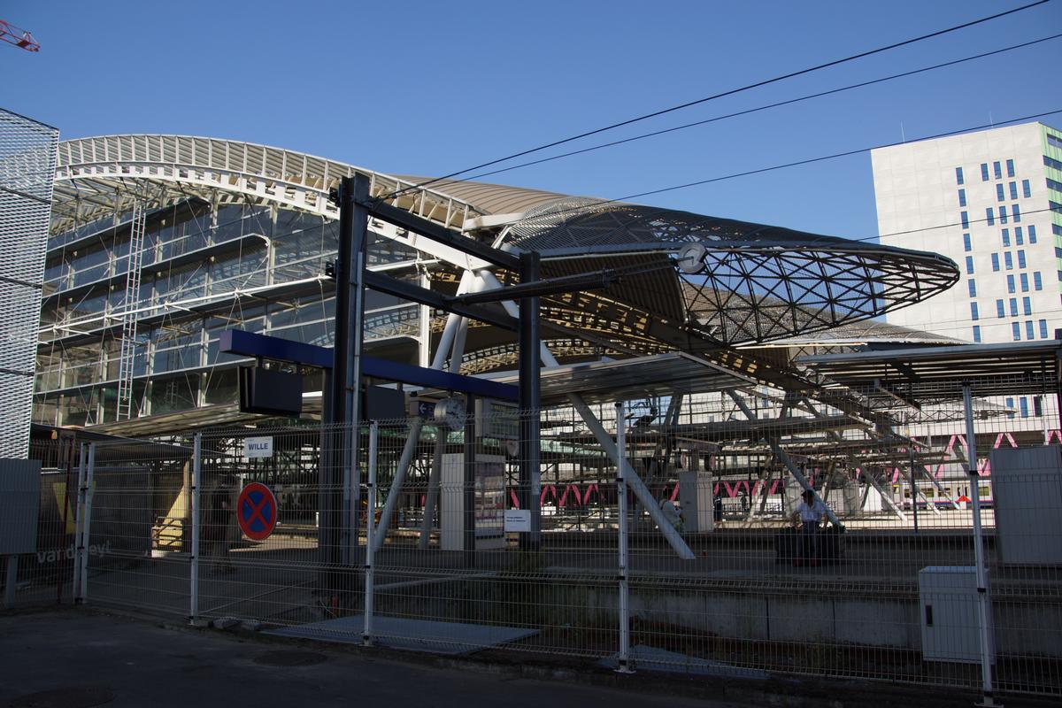 Couverture des voies de la gare de Louvain 