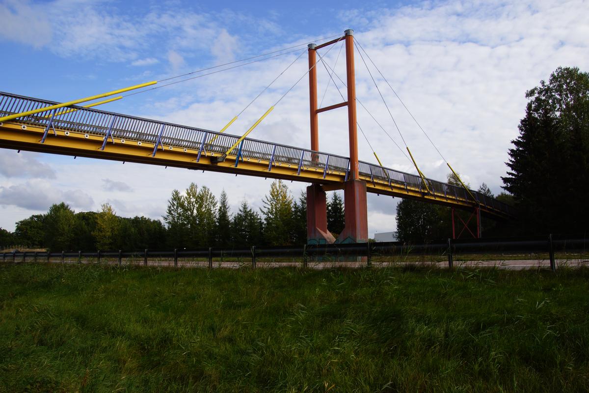 Geh- und Radwegbrücke Järna 