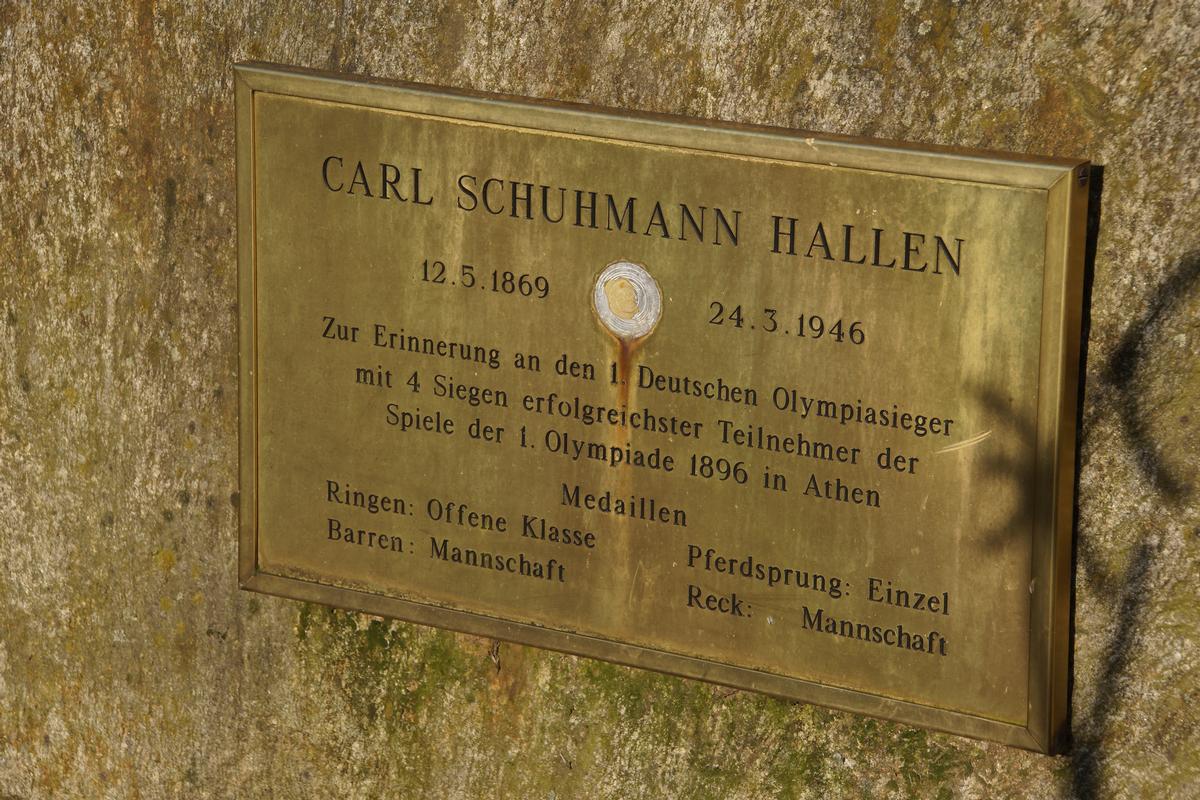 Carl-Schuhmann-Hallen 