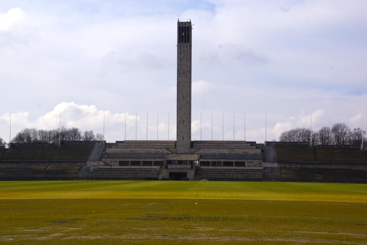 Glockenturm Olympiastadion 
