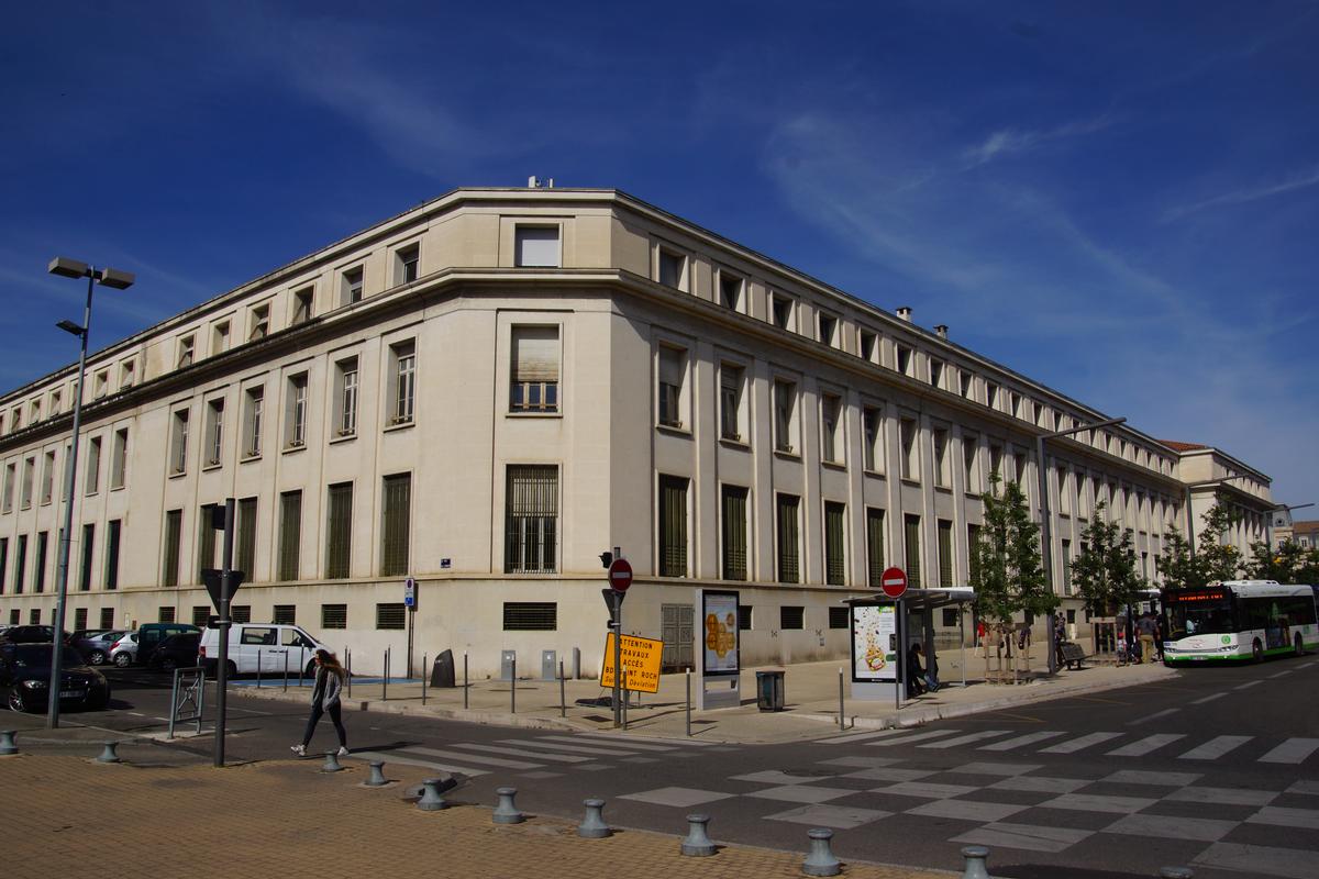 Hôtel des Postes, Télégraphe, Téléphone 