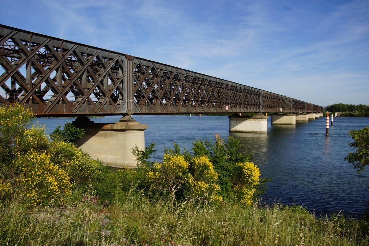 Eisenbahnbrücke Avignon 