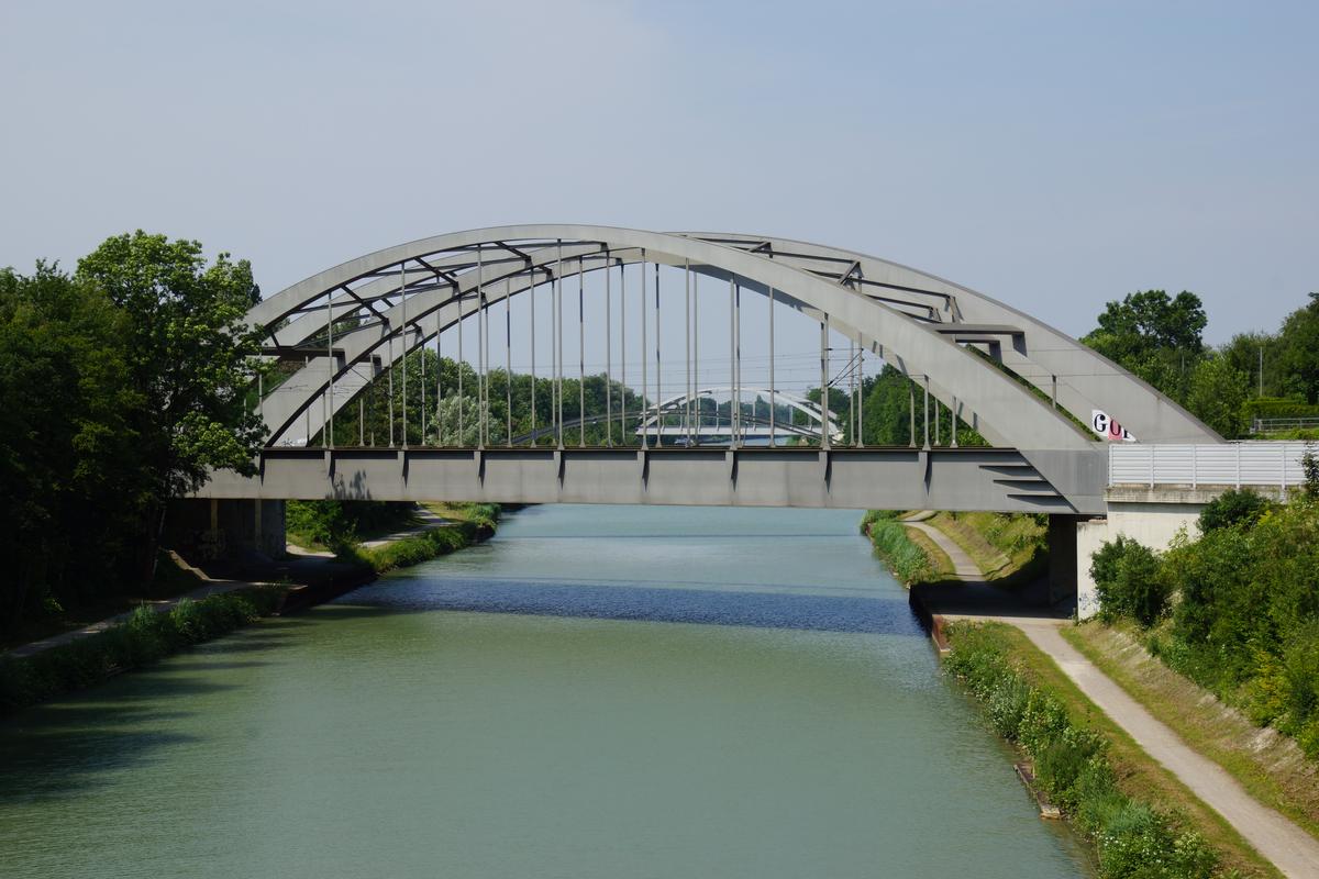 Misburg-Anderten Bridge 