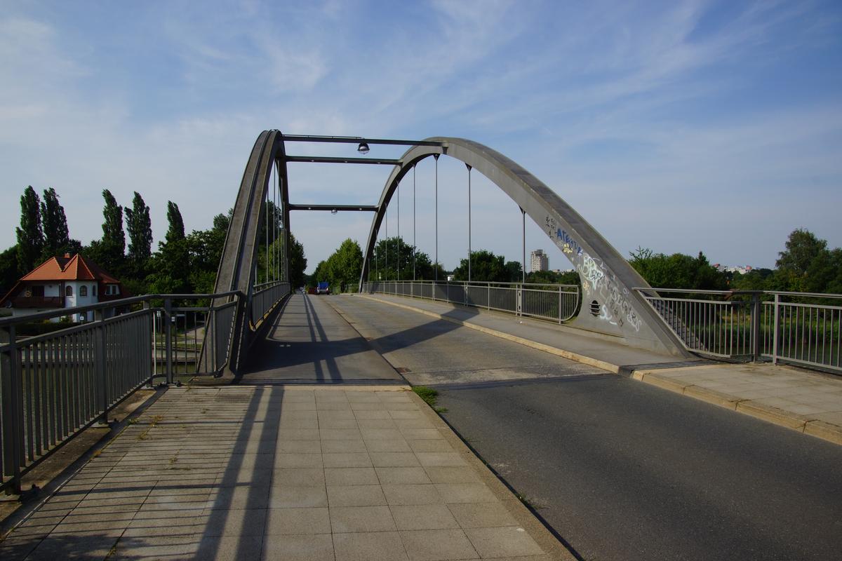 Hebbelstrasse Bridge 
