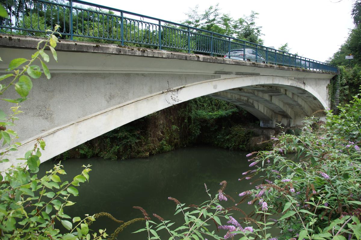 Lestelle-Bétharram Bridge 