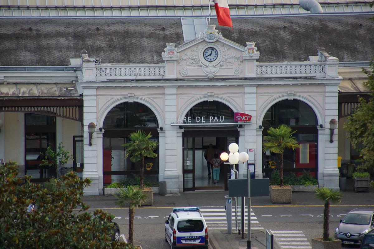 Pau Railroad Station 