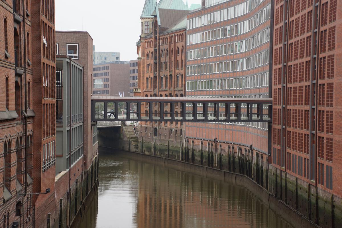 Brooksfleet Footbridge (Hamburg-HafenCityHamburg-Altstadt) | Structurae