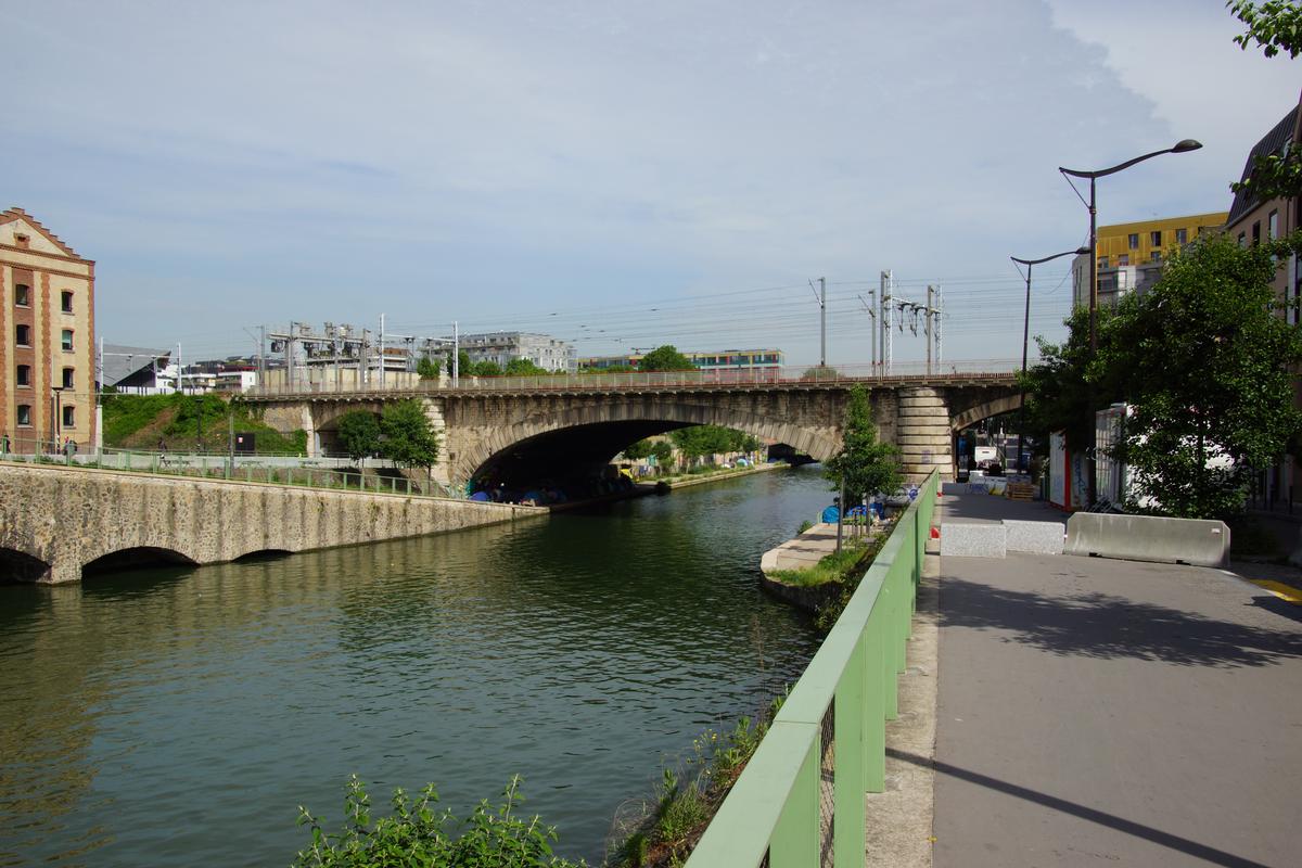 Eisenbahnüberführung Canal Saint-Denis 