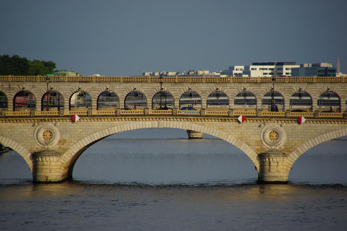 Bercy Bridge 