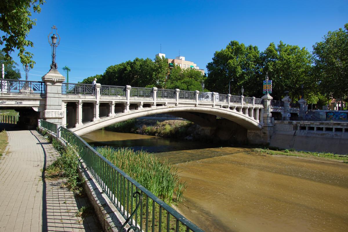 Puente de la Reina Victoria