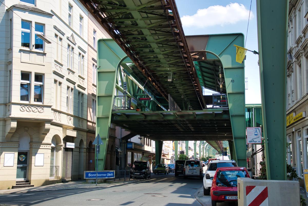 Schwebebahnstation Sonnborner Straße 