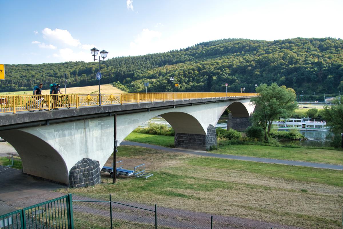 Moselbrücke Zeltingen 