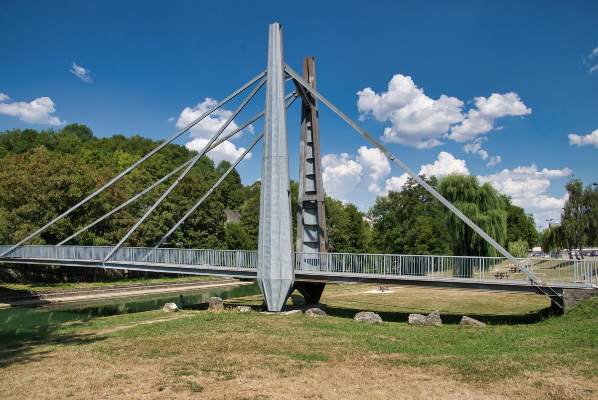 Cable-stayed bridges with fan system from around the world | Structurae