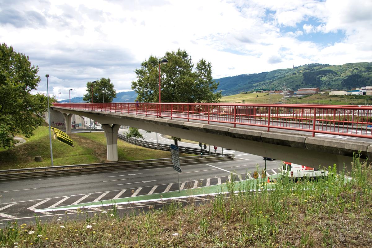 Geh- und Radwegbrücke über die Ballatoni Auzoa 