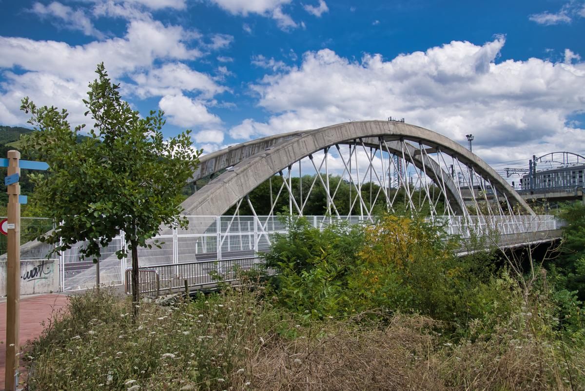 Eisenbahnbrücke über den Nervión 