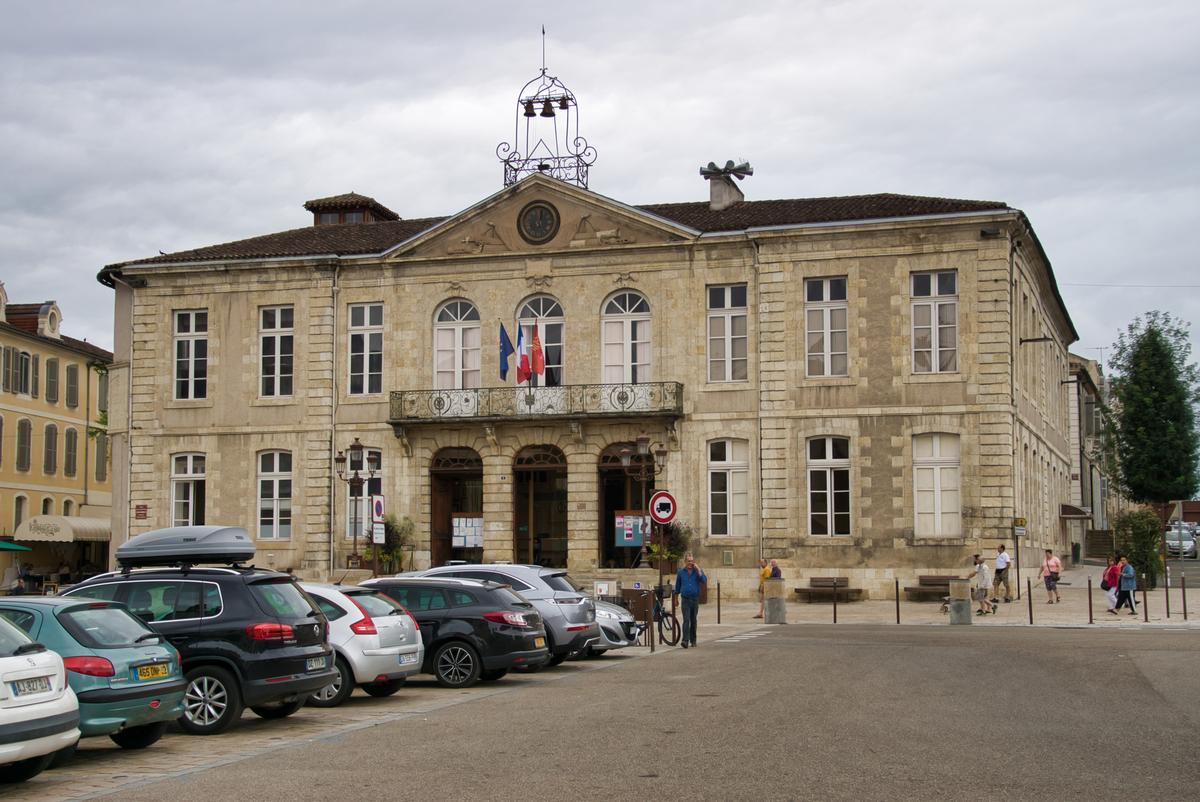 Auch Town Hall 