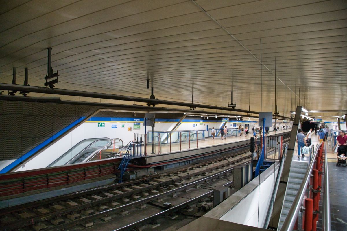 Metrobahnhof Legazpi 
