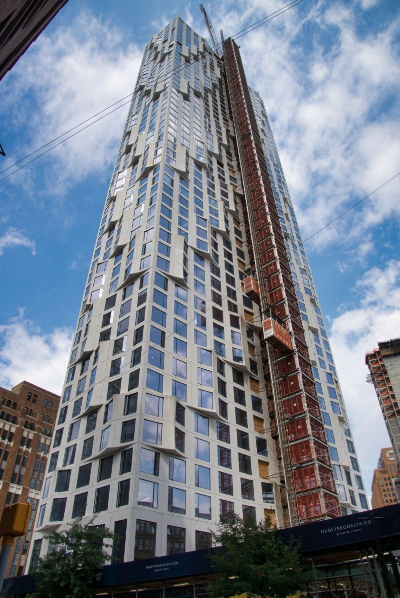 Structurae [en] 11 Hoyt Street
