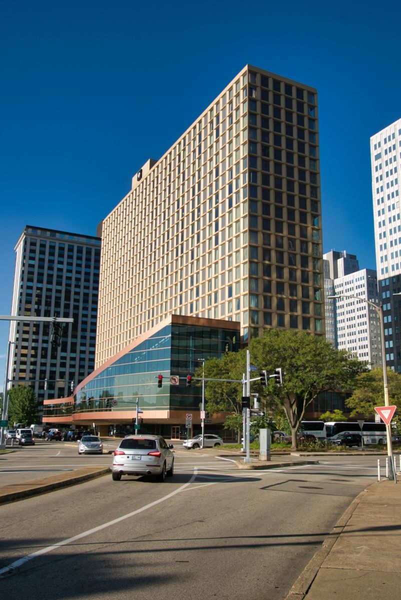 Pittsburgh Hilton & Towers 
