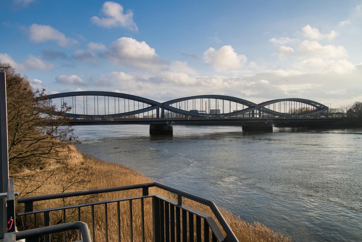Neue Elbebrücke 