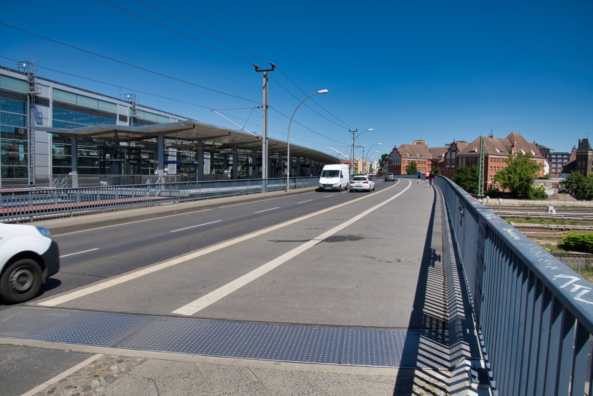 Kynastbrücke (Berlin-Friedrichshain, 2009) | Structurae