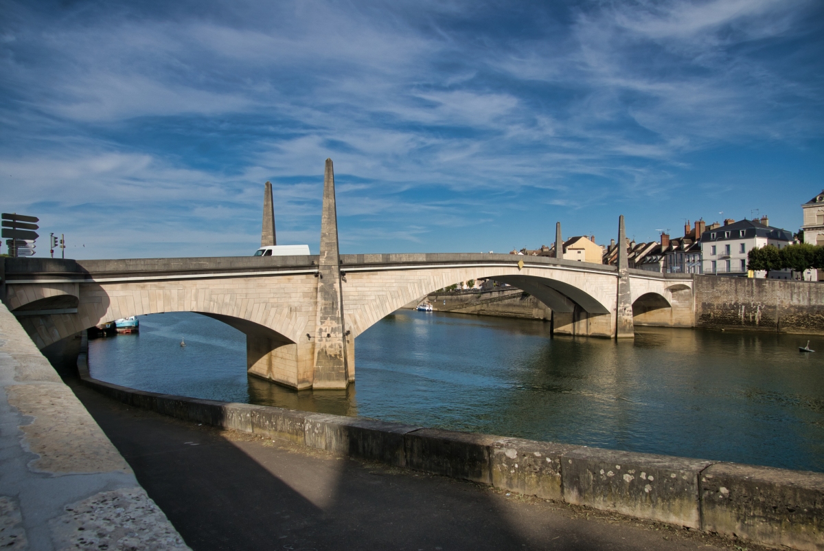 Saint Laurent Bridge 