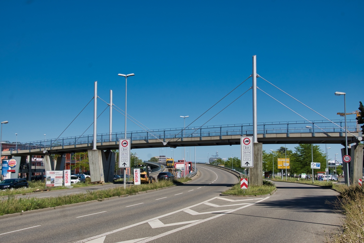 Footbridge across the B33 