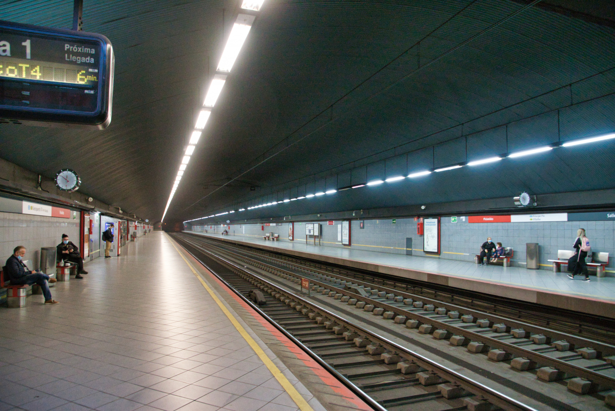 Pirámides Station (Arganzuela, 1968) | Structurae