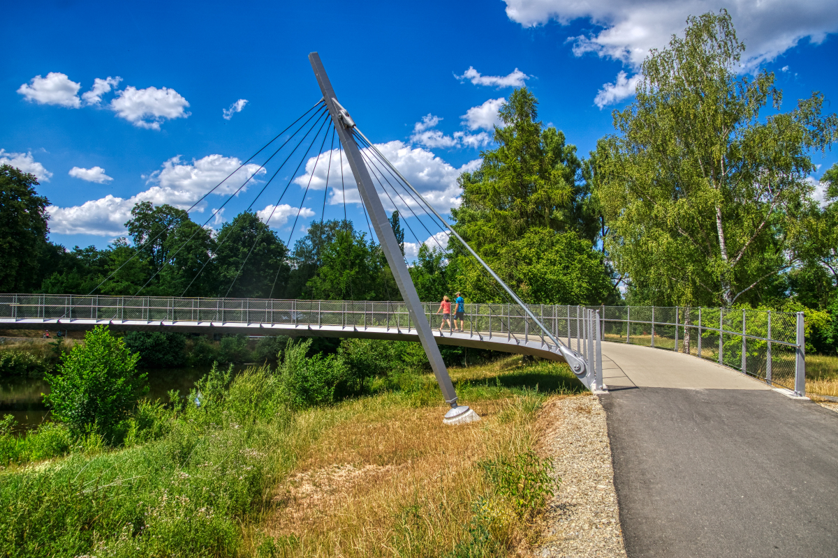 Cable-stayed bridges with curved deck from around the world