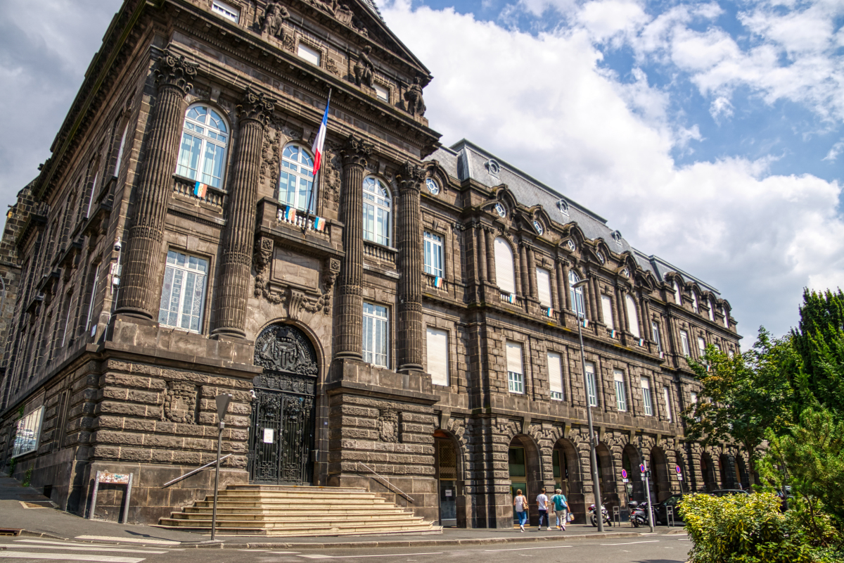 prefecture du puy de dome mail